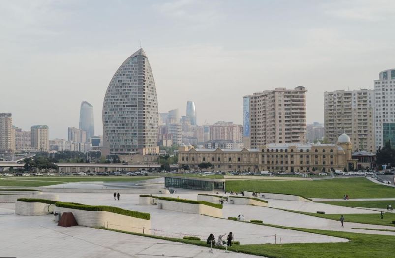 Bakıda əmlak bazarı son illərdə həm yerli alıcıların, həm də