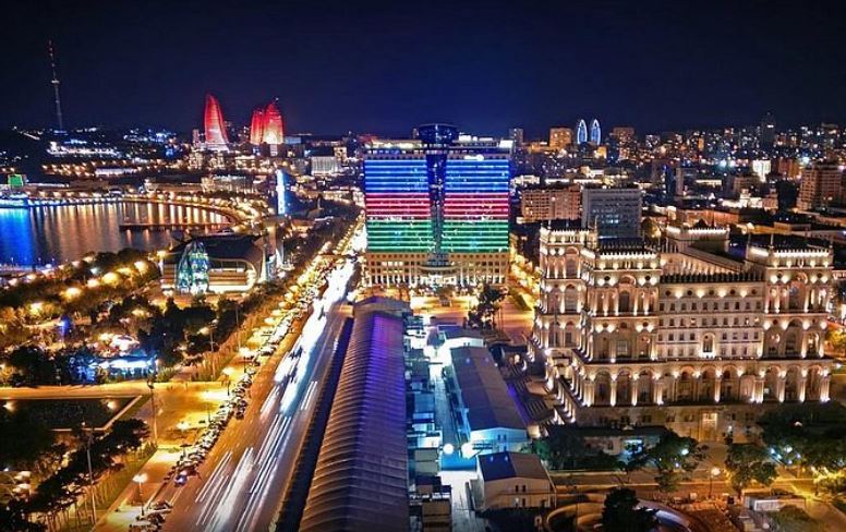 Bakı gecə həyatı son illərdə sürətlə inkişaf edərək regionun ən