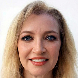 Mehtap Gencer yazar fotoğrafı